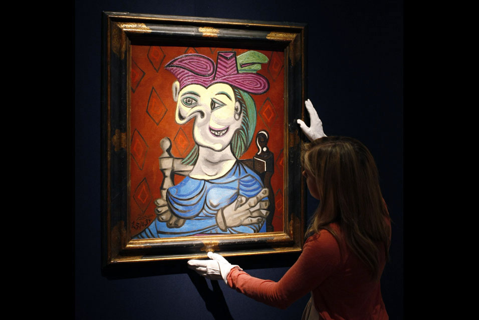 Pablo-Picassos-Femme-assise-robe-bleue